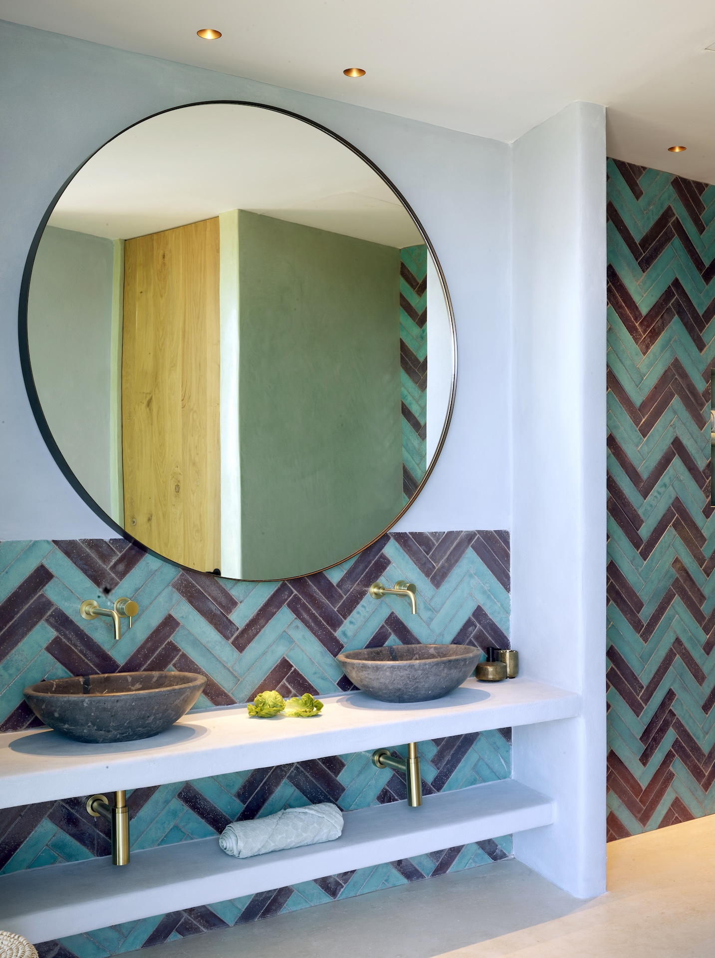 Resa Estates Ibiza koop sale Cala Moli villa seaviews modern bathroom 5.jpg